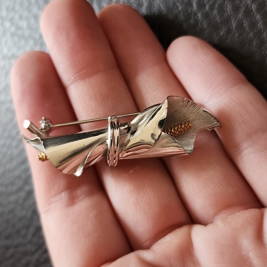Vtg Giovanni Brooch